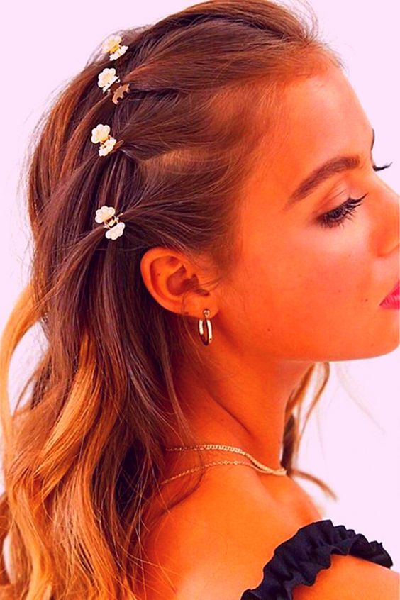 Stylish 90's Hairstyles to Inspire Your Next Makeover