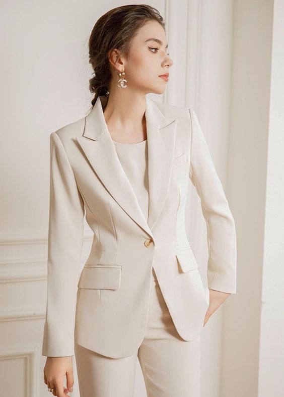 Three Pcs Beige Pantsuit Set