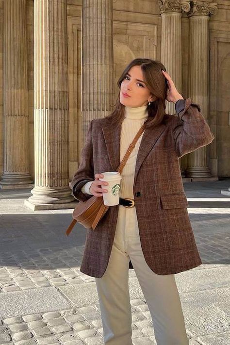 Old Money Expensive-Looking Fall Outfits for Grown Women to Look Classy, Chic, and Elegant