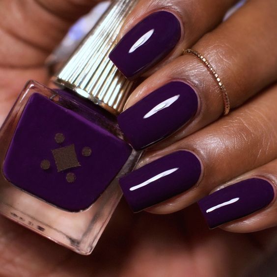 Royal Plum: A Bold Fall Nail Shade for Deep Skin Tones