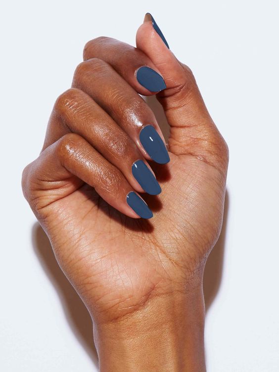 Slate Blue Sophistication: A Cool-Toned Fall Nail Choice for Deep Skin